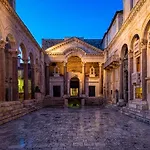 Chicolata Luxury شقة سبليت